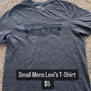 Mens Levi T-shirt
